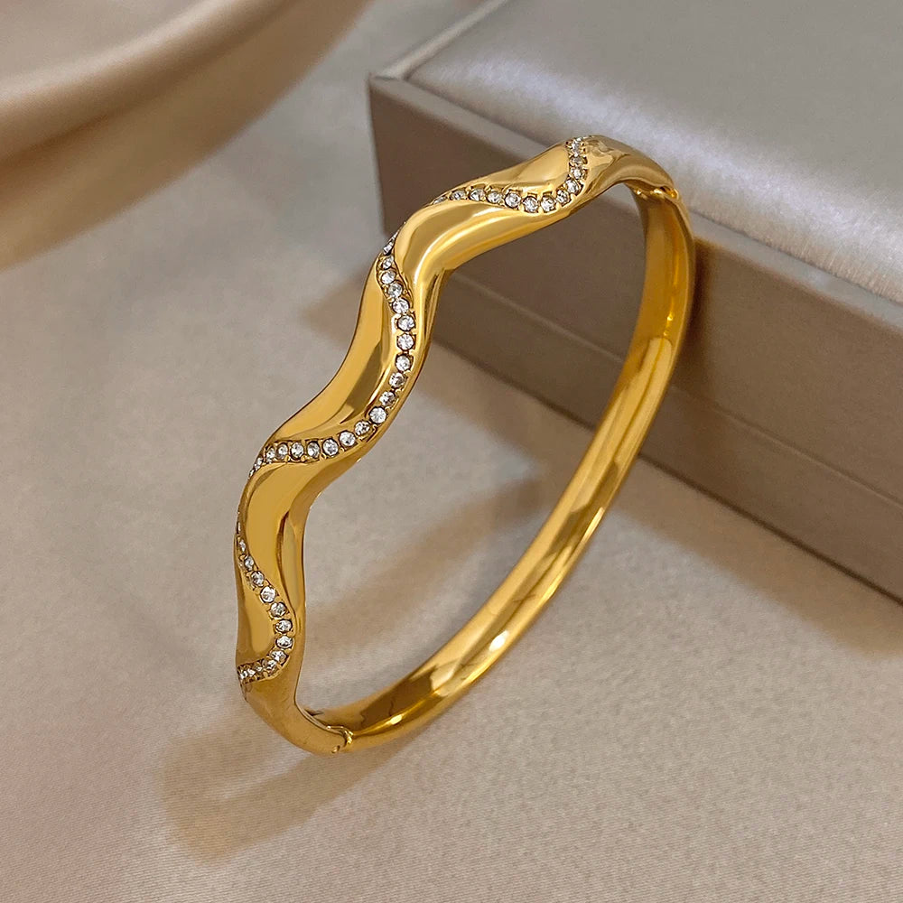 Glossy Wave Rhinestone Stainless Steel Chunky Bracelet for Women Exquisite Gold Color Cuff Bangle Bracelets Waterproof Jewelry