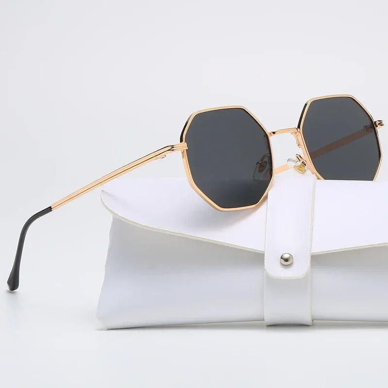 Popular Fashion Eyewear Polygonal Metal Retro Frame for Women Sunglasses Universal Luxury Brand Design Mirror UV400 Sun Glasses